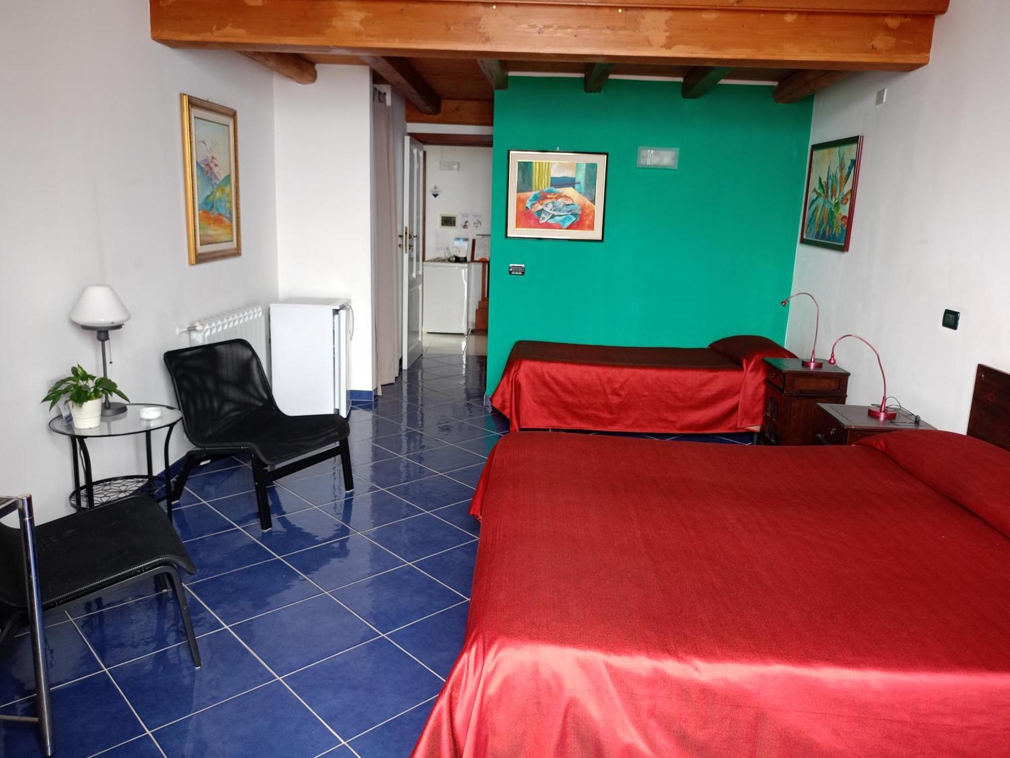 Bed& Breakfast Maredomus Hotell Milazzo Exteriör bild