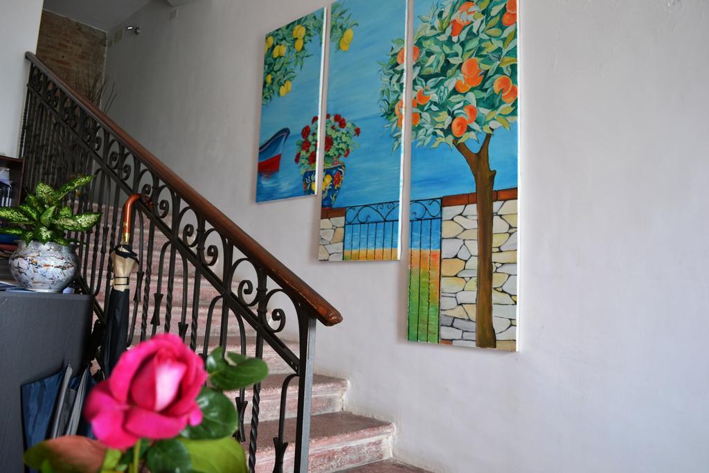 Bed& Breakfast Maredomus Hotell Milazzo Exteriör bild