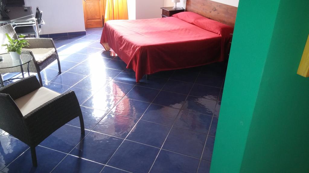 Bed& Breakfast Maredomus Hotell Milazzo Exteriör bild